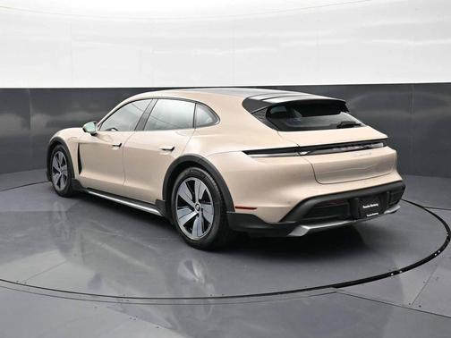 2023 Porsche Taycan 