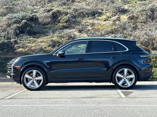 2024 Porsche Cayenne 