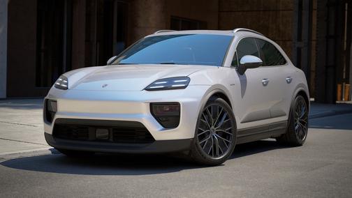 Ice Grey Metallic 2024 Porsche Macan