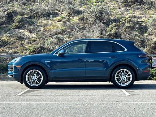 2024 Porsche Cayenne 