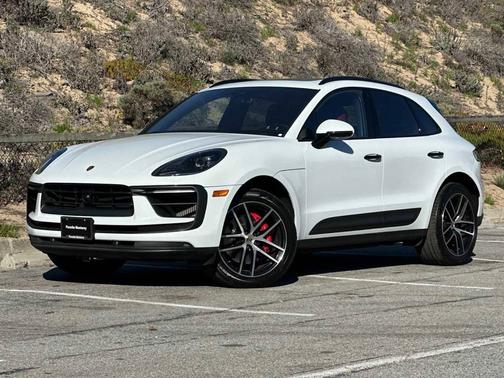 2022 Porsche Macan 