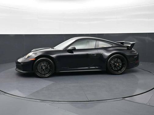 Jet Black Metallic 2026 Porsche 911