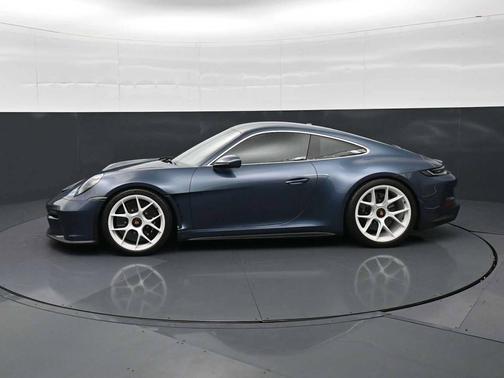 Paint to Sample: Yachtingbluemetallic 2024 Porsche 911