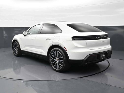White 2025 Porsche Macan