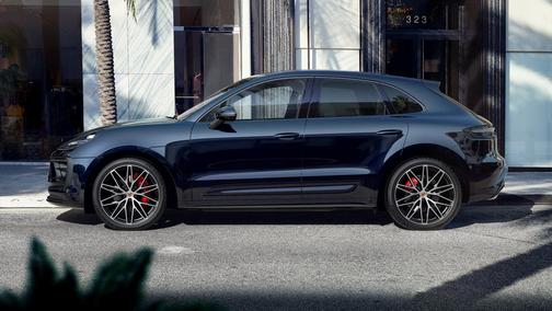 Night Blue Metallic 2023 Porsche Macan
