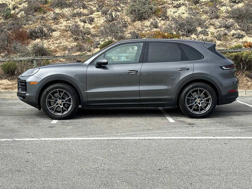 2024 Porsche Cayenne 