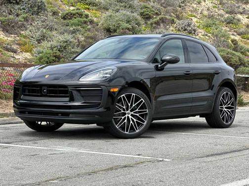 2025 Porsche Macan 