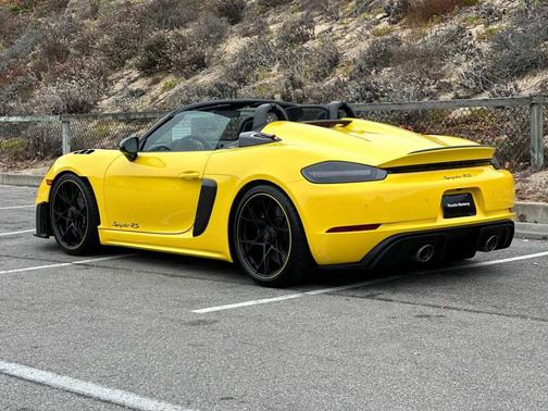 2024 Porsche 718 Spyder 
