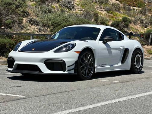 2024 Porsche 718 Cayman 