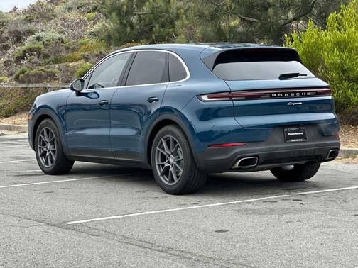 2024 Porsche Cayenne 
