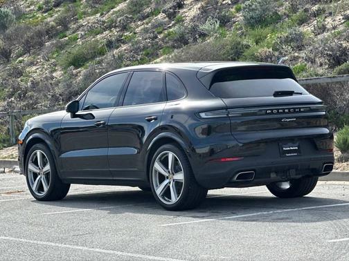 2024 Porsche Cayenne 