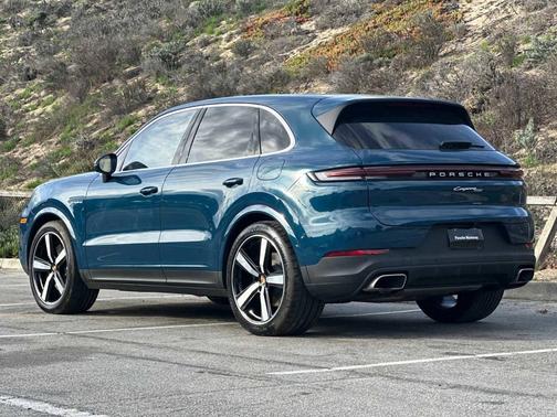 2025 Porsche Cayenne 