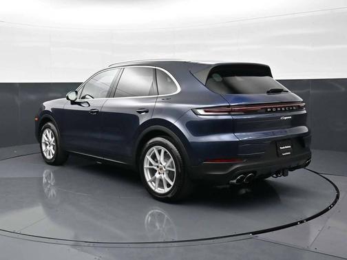 Algarve Blue Metallic 2025 Porsche Cayenne