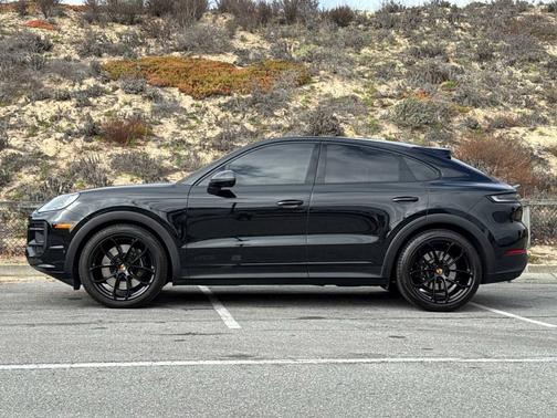 2025 Porsche Cayenne 