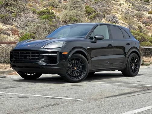 2025 Porsche Cayenne 