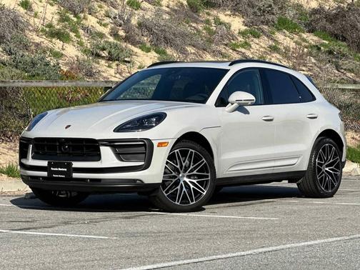 2025 Porsche Macan 