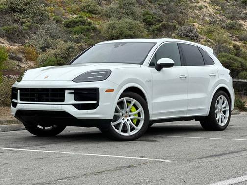 2024 Porsche Cayenne 
