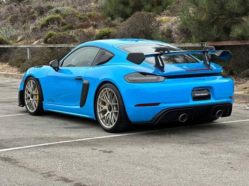 2023 Porsche 718 Cayman 
