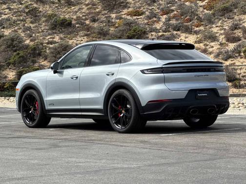 2026 Porsche Cayenne 