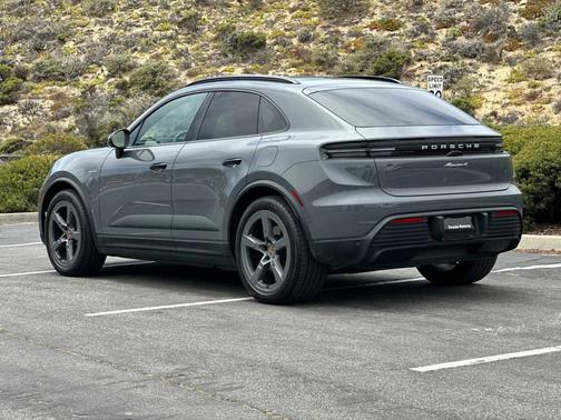Slate Grey Neo 2025 Porsche Macan