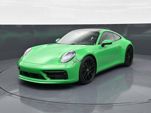 Python Green 2023 Porsche 911