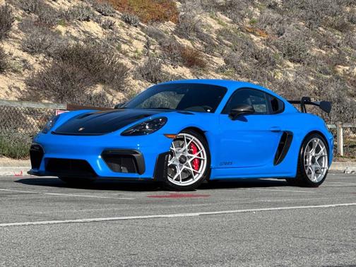 2025 Porsche 718 Cayman 