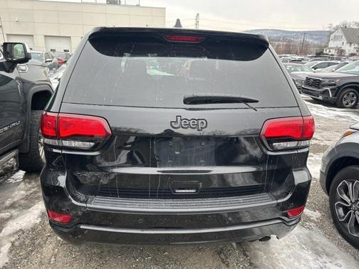 2021 Jeep Grand Cherokee Laredo