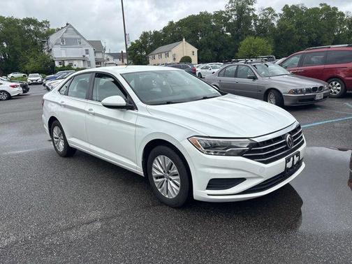White Silver Metallic 2019 Volkswagen Jetta 1.4T S