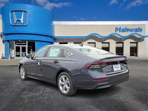 2025 Honda Accord LX 1.5T