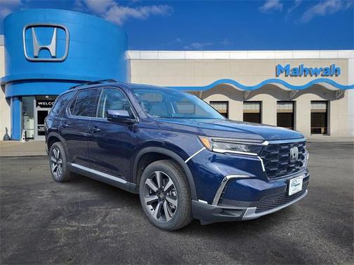 2025 Honda Pilot Touring 8-Passenger