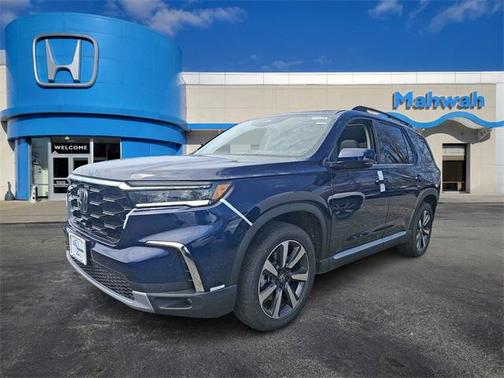 2025 Honda Pilot Touring 8-Passenger