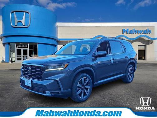 2025 Honda Pilot Touring 8-Passenger