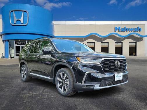 2025 Honda Pilot Touring 8-Passenger