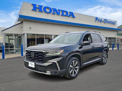 2025 Honda Pilot Touring 8-Passenger
