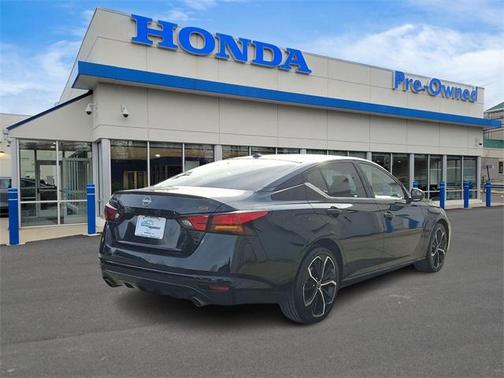 2025 Nissan Altima SR FWD