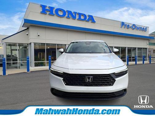 Platinum White Pearl 2024 Honda Accord LX 1.5T