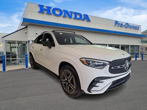 Moonlight White 2025 Mercedes-Benz GLC 300 4MATIC Coupe