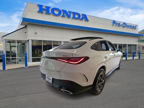 Moonlight White 2025 Mercedes-Benz GLC 300 4MATIC Coupe