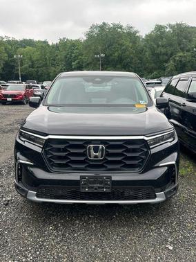 Crystal Black Pearl 2023 Honda Pilot AWD EX-L 8 Passenger