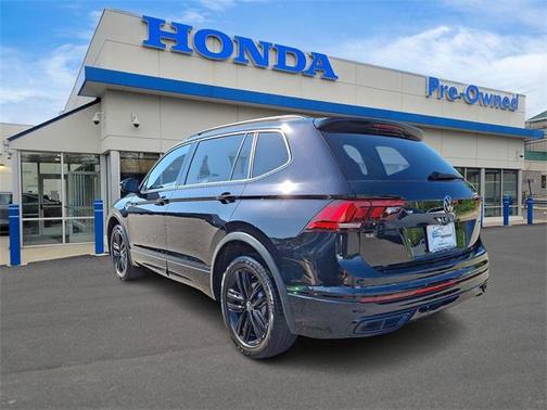 2022 Volkswagen Tiguan 2.0T SE R-Line Black 4MOTION