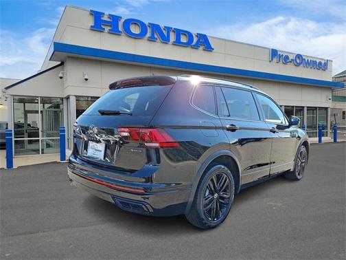 2022 Volkswagen Tiguan 2.0T SE R-Line Black 4MOTION