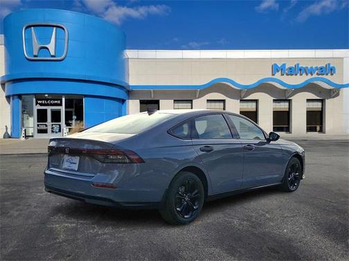 2025 Honda Accord Sport SE 1.5T