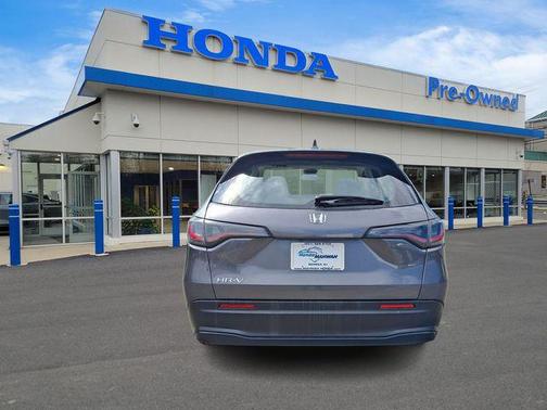 Modern Steel Metallic 2024 Honda HR-V LX