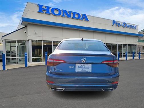 2019 Volkswagen Jetta 1.4T SEL Premium