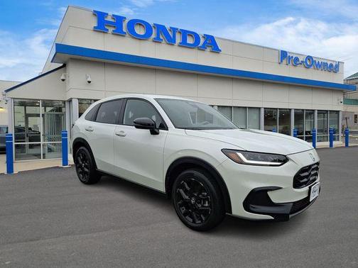Platinum White Pearl 2023 Honda HR-V 2WD Sport