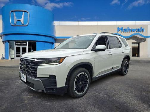 Platinum White Pearl 2026 Honda Pilot Touring 8-Passenger