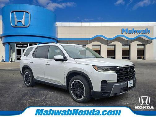 Platinum White Pearl 2026 Honda Pilot Touring 8-Passenger