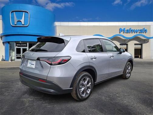 2026 Honda HR-V LX