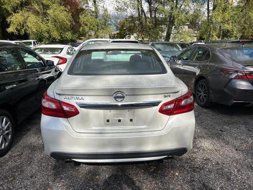 2016 Nissan Altima 2.5 SR