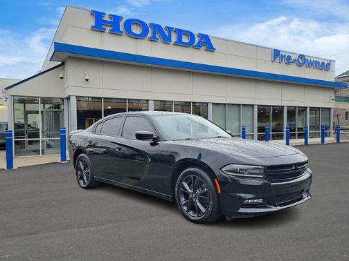 Pitch Black Clearcoat 2020 Dodge Charger SXT